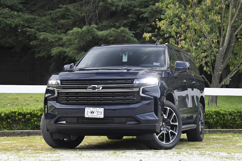 Chevrolet Suburban 2